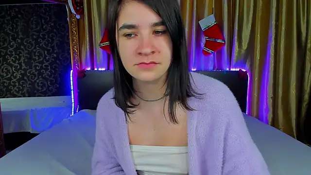  Polly Love  online show from December 18, 7:14 am