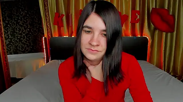  Polly Love  online show from March 2, 7:15 am