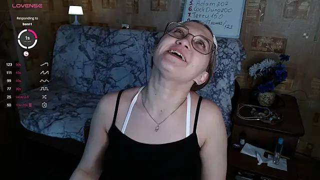 Miatiny online show from December 1, 4:29 pm