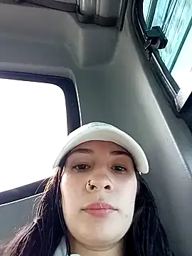 Snapshot of SAMANTHA-16_ chatting on January 4, 1:53 pm SAMANTHA-16 online show from January 4, 1:53 pm