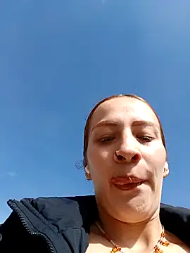 Snapshot of SAMANTHA-16_ chatting on September 13, 1:44 pm SAMANTHA-16 online show from September 13, 1:44 pm