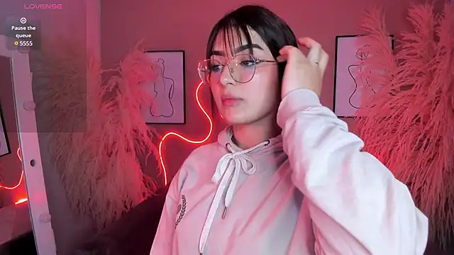 Megan mooree  online show from January 21, 6:55 pm