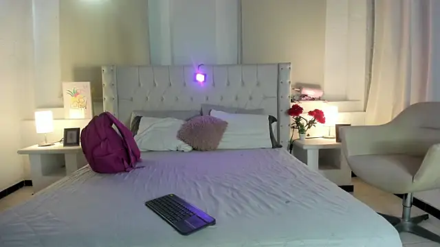 Gabycutee online show from March 22, 5:28 am