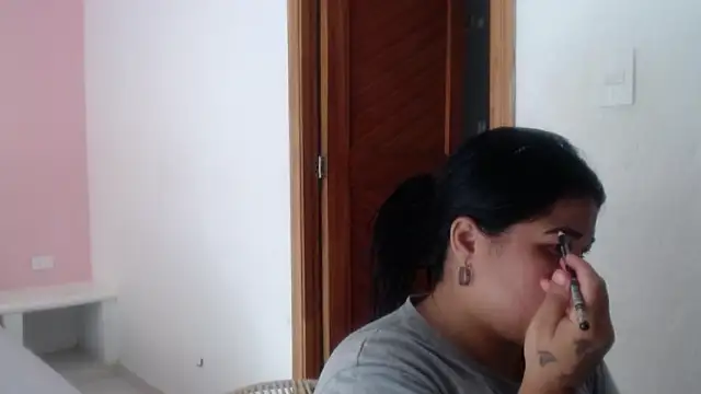 Snapshot of Gabycutee chatting on February 22, 7:12 pm Gabycutee online show from February 22, 7:12 pm