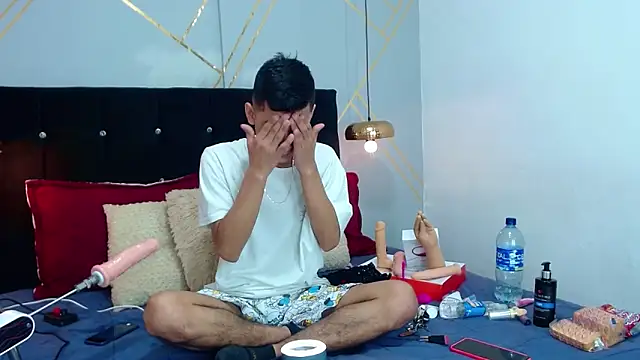 Snapshot of Oliver_king_sex chatting on February 13, 3:35 pm Oliver king sex online show from February 13, 3:35 pm