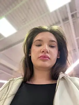 Holly Molii online show from December 8, 5:07 am