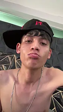 G10V4NNY online show from April 18, 5:06 pm