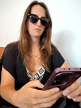 Alexvit2616 online show from February 22, 4:51 am