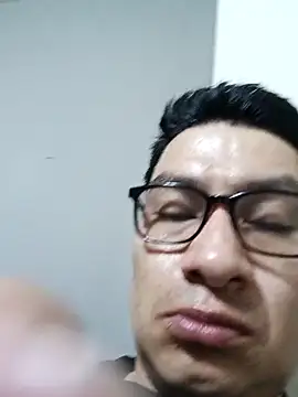 Snapshot of gioarcangel chatting on April 1, 2:34 am gioarcangel online show from April 1, 2:34 am