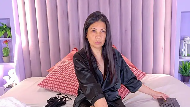 Snapshot of JaylaScott__ chatting on March 21, 7:39 pm JaylaScott online show from March 21, 7:39 pm