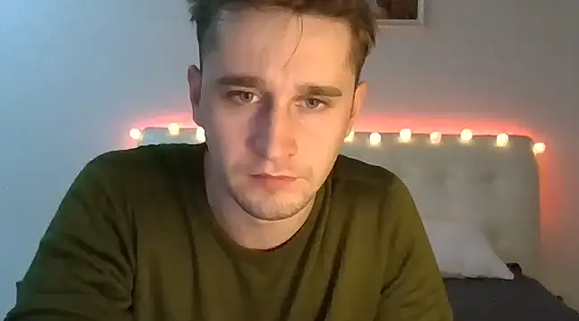 Frank07021 online show from December 13, 11:28 pm