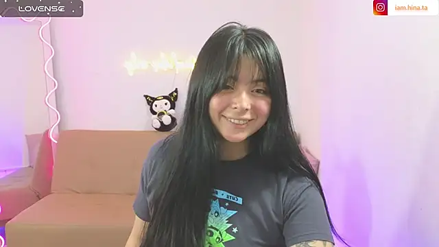 Snapshot of hina_tay chatting on January 18, 4:15 am hina tay online show from January 18, 4:15 am