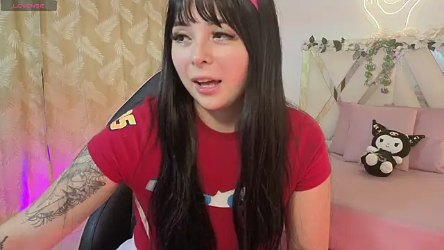 hina tay online show from April 18, 3:32 am