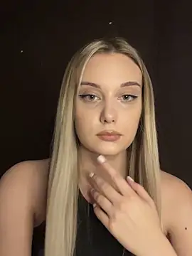 Snapshot of Alisa_Rise chatting on December 27, 9:22 pm Alisa Rise online show from December 27, 9:22 pm