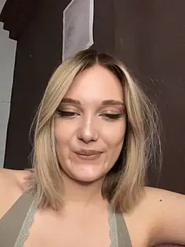 Snapshot of Alisa_Rise chatting on March 16, 12:56 am Alisa Rise online show from March 16, 12:56 am