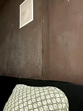 Snapshot of Alisa_Rise chatting on November 8, 10:59 am Alisa Rise online show from November 8, 10:59 am