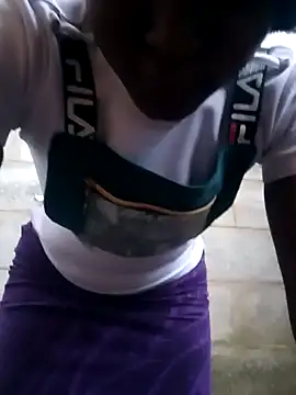 Snapshot of Hash_beb chatting on December 4, 6:33 am Hash beb online show from December 4, 6:33 am