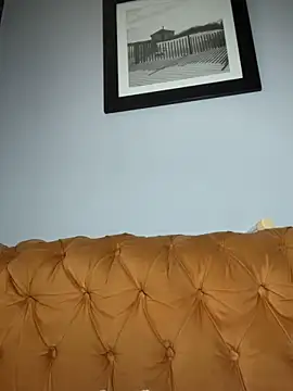 Curveysinaa online show from March 9, 2:43 pm