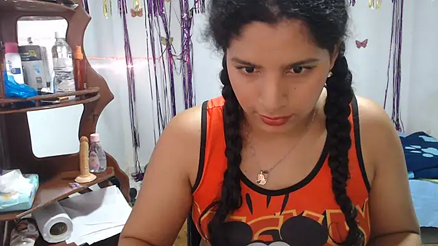 Snapshot of sexyhot20xxx chatting on July 16, 6:19 am sexyhot20xxx online show from July 16, 6:19 am