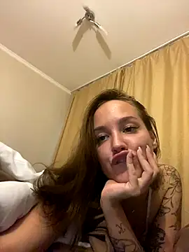 Snapshot of milkyWeyy chatting on September 27, 6:24 pm milkyWeyy online show from September 27, 6:24 pm