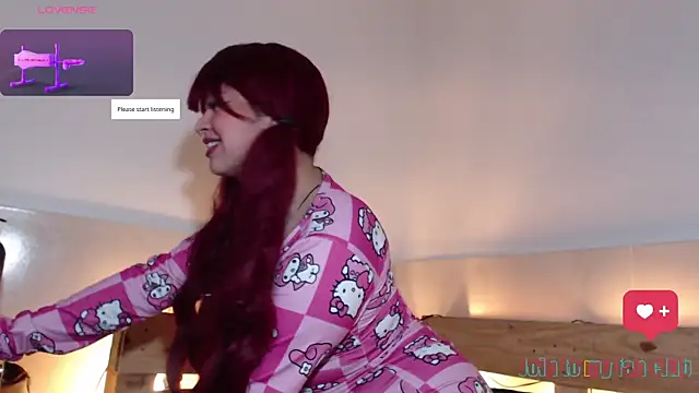 Snapshot of Bitsy_Messy chatting on October 31, 5:41 am Bitsy Messy online show from October 31, 5:41 am