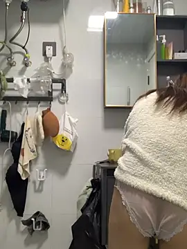 Snapshot of Aimeil chatting on March 17, 4:43 pm Aimeil online show from March 17, 4:43 pm