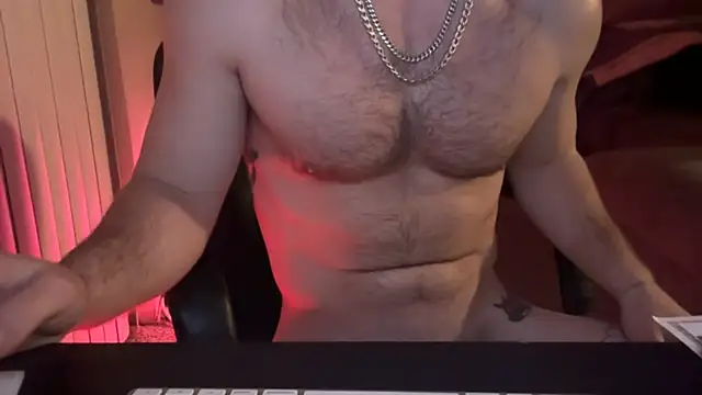 Snapshot of skrtlomainee chatting on March 14, 2:50 am skrtlomainee online show from March 14, 2:50 am