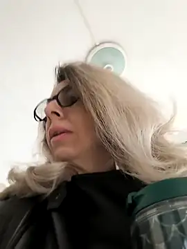 SukyGirl online show from February 28, 6:43 am