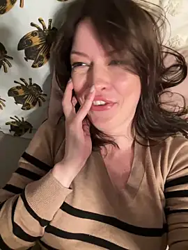 Snapshot of AylaRed chatting on January 28, 3:25 pm AylaRed online show from January 28, 3:25 pm