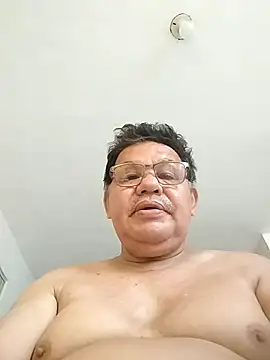 Snapshot of catatunboculion chatting on July 17, 11:28 am catatunboculion online show from July 17, 11:28 am