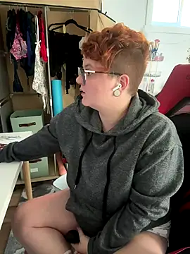 Sweetleeahxx online show from September 30, 1:16 pm