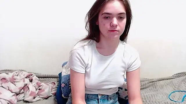 Snapshot of SallyMkn chatting on February 7, 12:39 pm SallyMkn online show from February 7, 12:39 pm