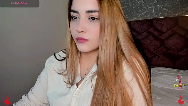 Lucia star   online show from December 12, 6:42 pm