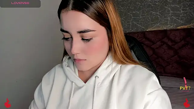 Lucia star   online show from January 9, 7:50 pm