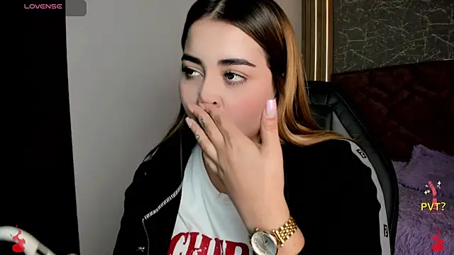 Lucia star   online show from January 17, 9:39 pm