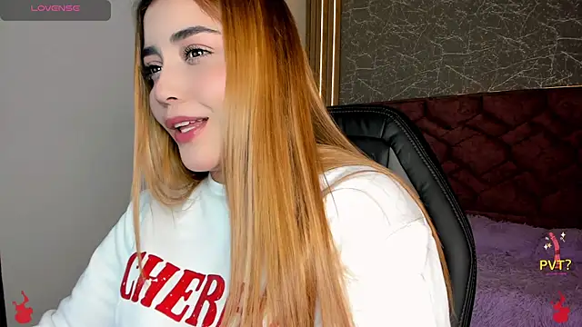 Lucia star   online show from January 24, 8:00 pm