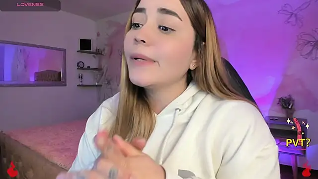 Lucia star   online show from February 18, 5:42 am