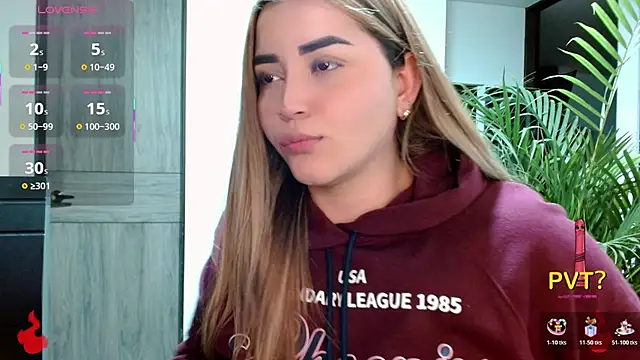 Lucia star   online show from November 11, 1:27 am