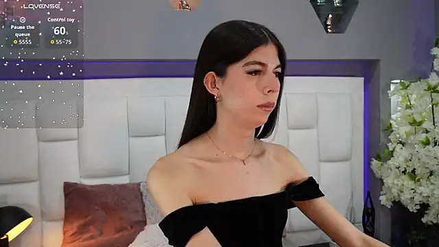 CuteAri online show from September 25, 8:45 pm