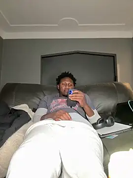 Festivitiesking1 online show from November 12, 1:17 am