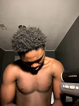 Festivitiesking1 online show from December 5, 12:36 pm