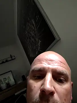 Snapshot of Openmindfrk chatting on September 17, 8:38 am Openmindfrk online show from September 17, 8:38 am