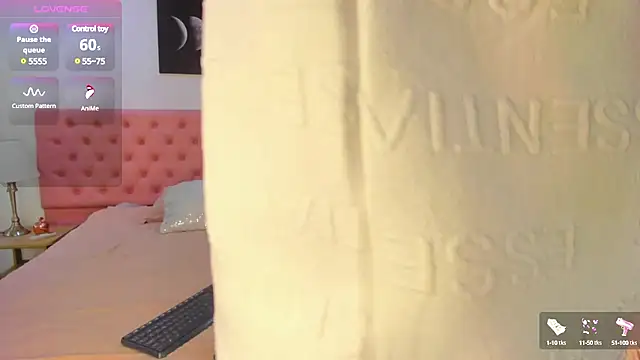 Latrellx7 online show from January 10, 12:04 pm