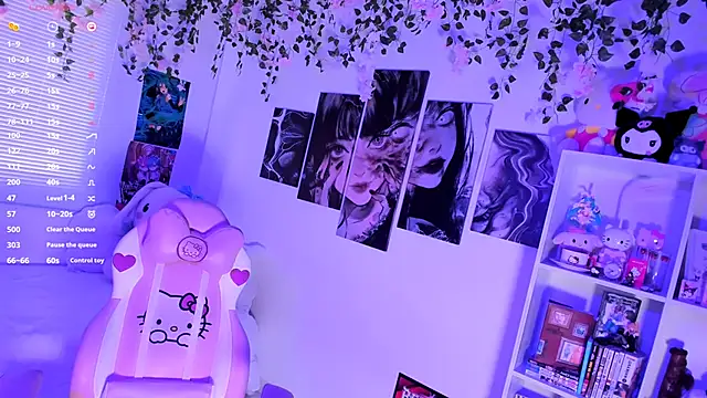 julyana  online show from January 22, 1:00 pm