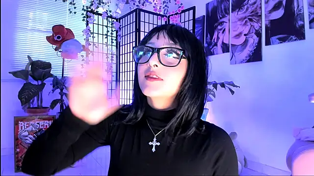 julyana  online show from November 3, 3:24 pm