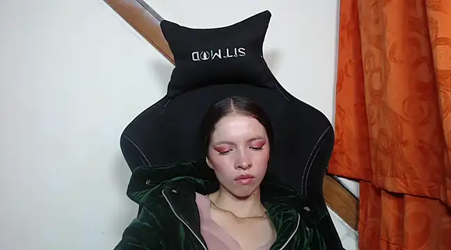 sweetdam12 online show from February 5, 11:28 pm