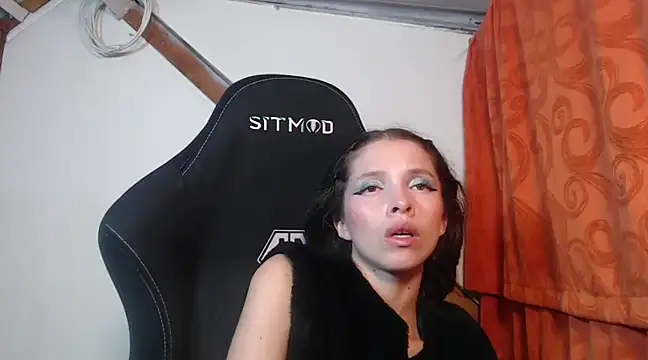 sweetdam12 online show from February 11, 11:12 pm