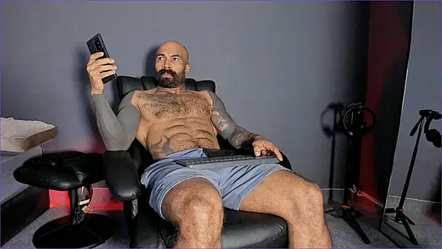 Brock hurn1 online show from March 9, 1:20 am