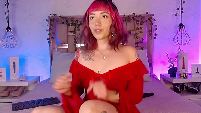 GigiVolkova online show from November 24, 3:28 am