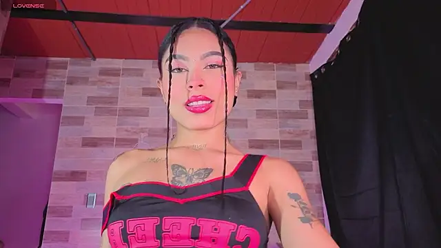 Snapshot of Dolcee_zoe chatting on February 15, 9:44 pm Dolcee zoe online show from February 15, 9:44 pm